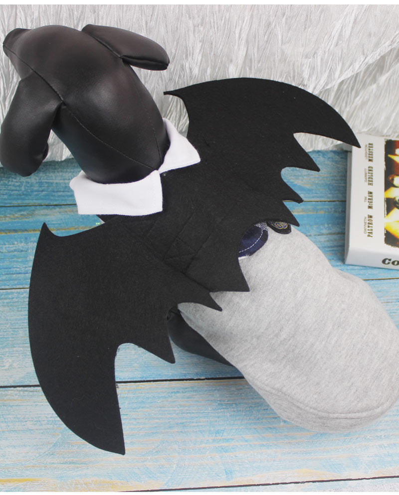 Bat wings shown on a dog, side view